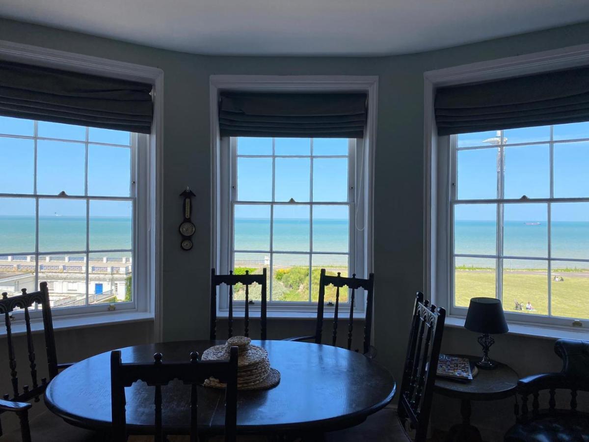 Captain'S Quarters - Stunning Sea Views Apartamento Margate Exterior foto