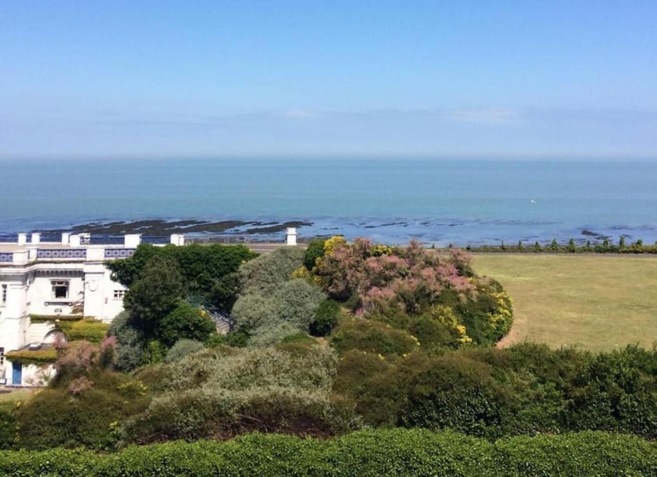 Captain'S Quarters - Stunning Sea Views Apartamento Margate Exterior foto